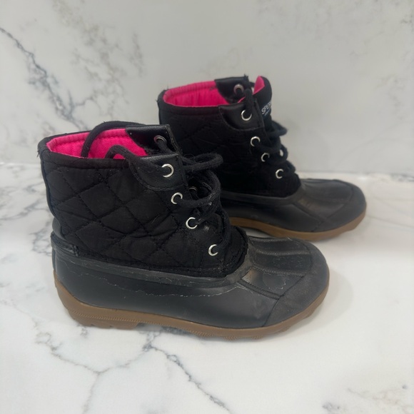 Sperry 13M kid black and pink rain boots - Picture 1 of 5